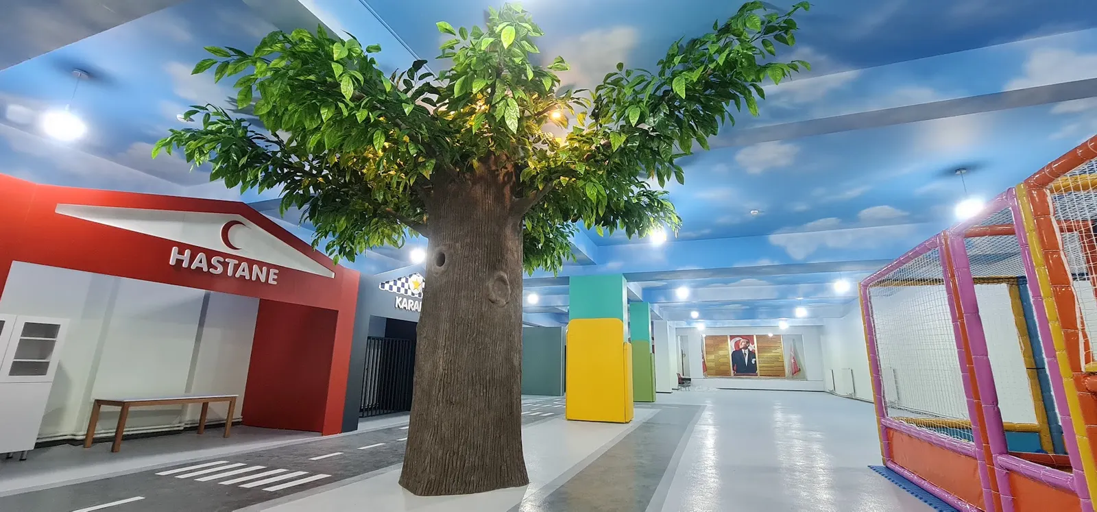 Elitler Çocuk Akademisi — Mini Şehir ve Sınıflar